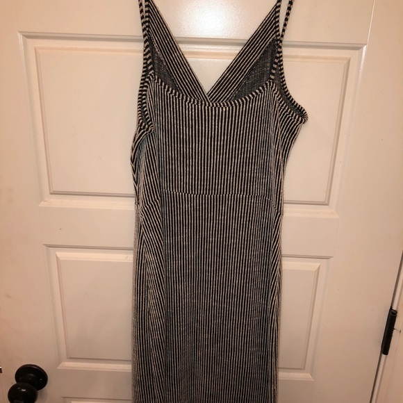 Knit fitted dress - Picture 2 of 3